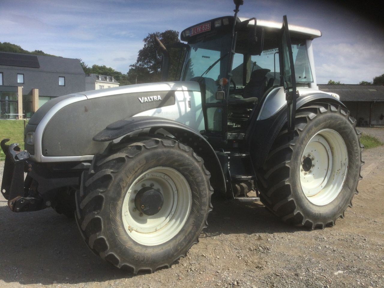 Valtra T190 - Traktor: bilde 2 Valtra T190 - Traktor: bilde 2
