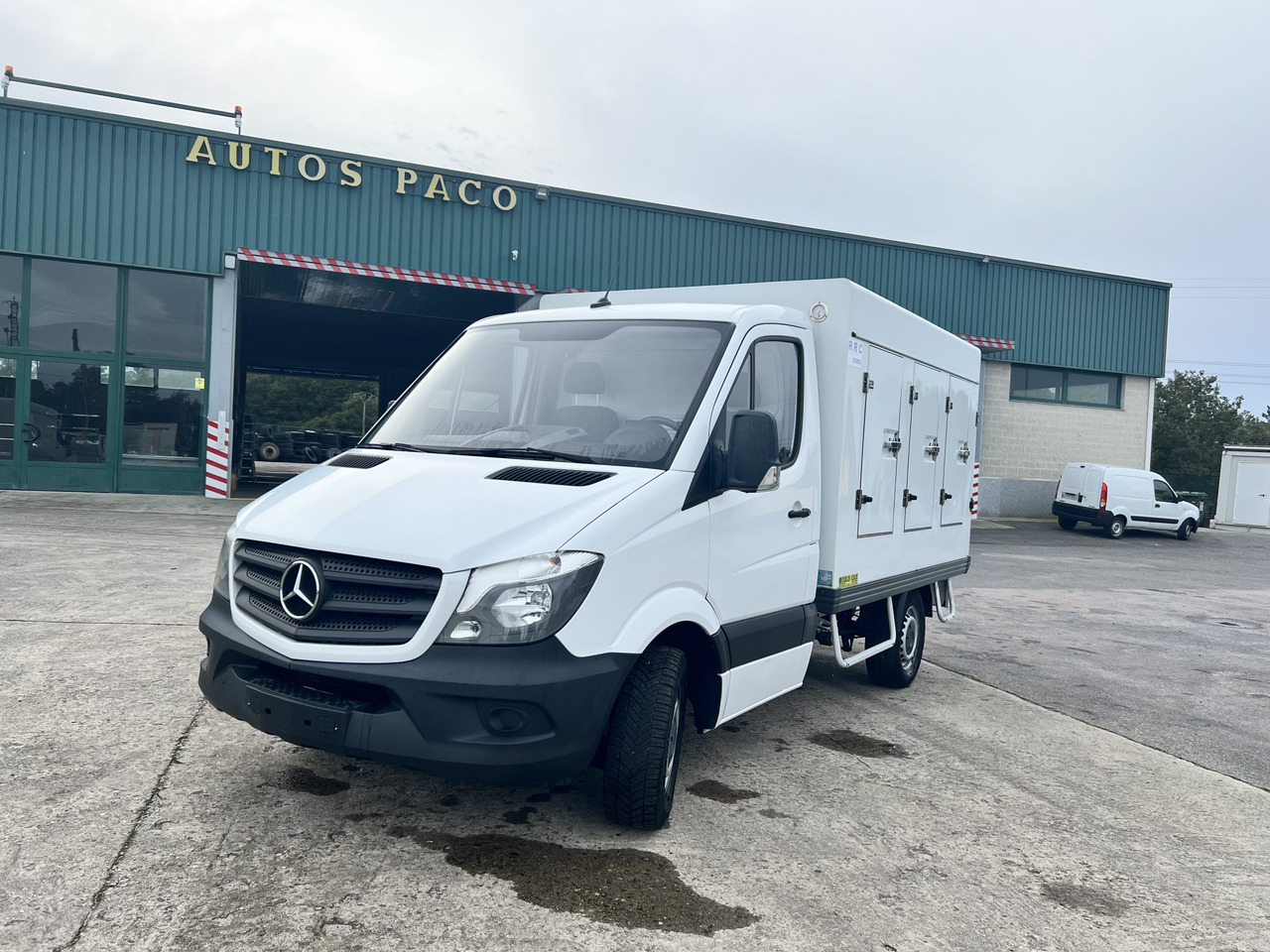 CAMION HELADERO 3.5T MERCEDES SPRINTER - Kjølebil: bilde 1 CAMION HELADERO 3.5T MERCEDES SPRINTER - Kjølebil: bilde 1