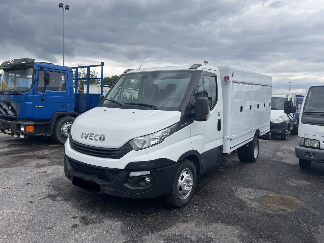 FUROGON HELADERO CON PLACAS MERCEDES Y IVECO - Kjølebil: bilde 1 FUROGON HELADERO CON PLACAS MERCEDES Y IVECO - Kjølebil: bilde 1