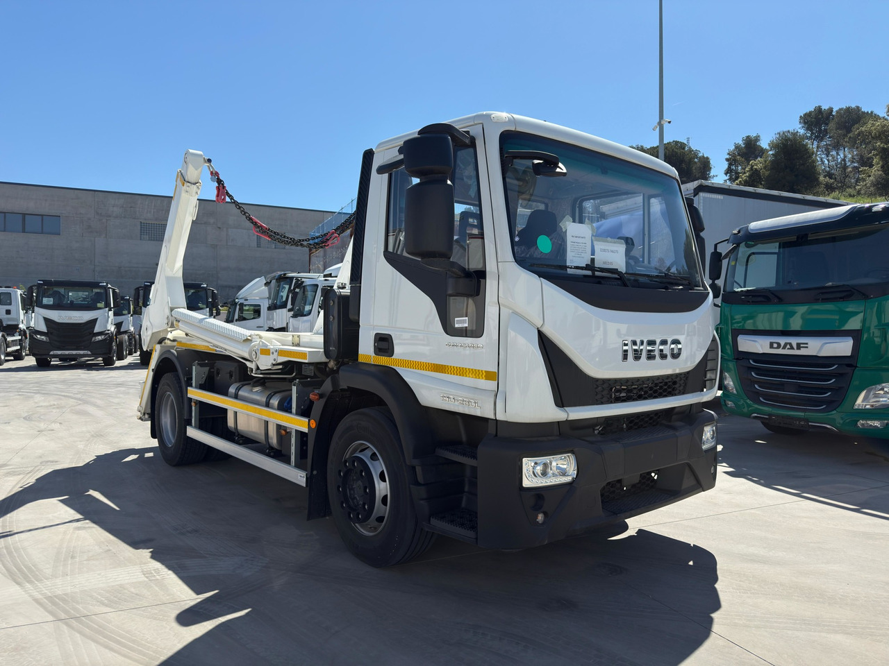 IVECO ML190E28L Eurocargo E6 (Track Equipment) - Liftdumper lastebil: bilde 2 IVECO ML190E28L Eurocargo E6 (Track Equipment) - Liftdumper lastebil: bilde 2