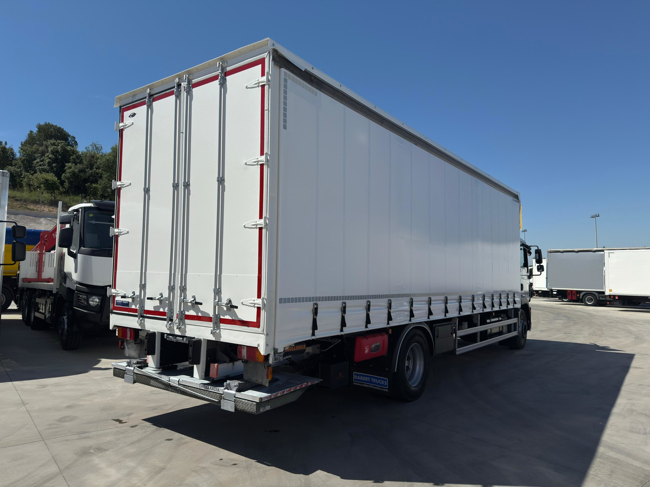 MAN 18.290 BL TGM E6 (Tauliner) - Kapellbil: bilde 4 MAN 18.290 BL TGM E6 (Tauliner) - Kapellbil: bilde 4