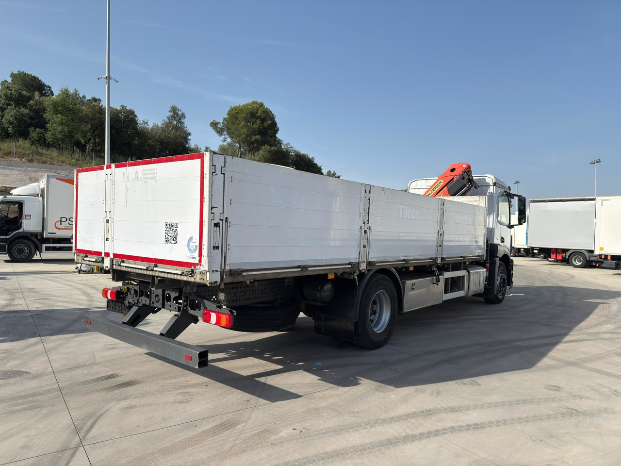 MERCEDES BENZ 18.30 Antos E6 (Platform and Grave) - Planbil, Kranbil: bilde 3 MERCEDES BENZ 18.30 Antos E6 (Platform and Grave) - Planbil, Kranbil: bilde 3