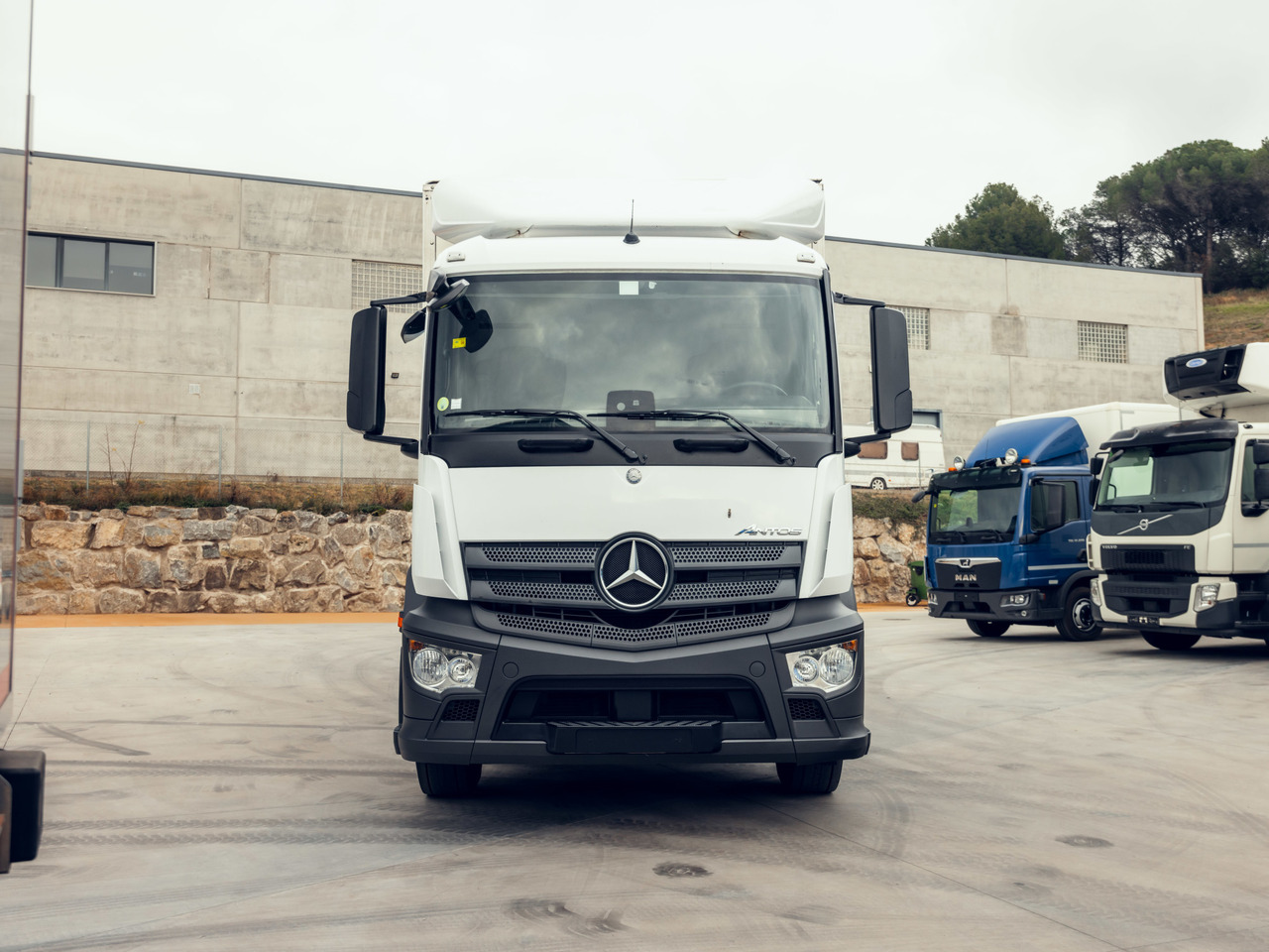 MERCEDES BENZ 18.30L Antos E6 (VAN) - Skapbil: bilde 3 MERCEDES BENZ 18.30L Antos E6 (VAN) - Skapbil: bilde 3