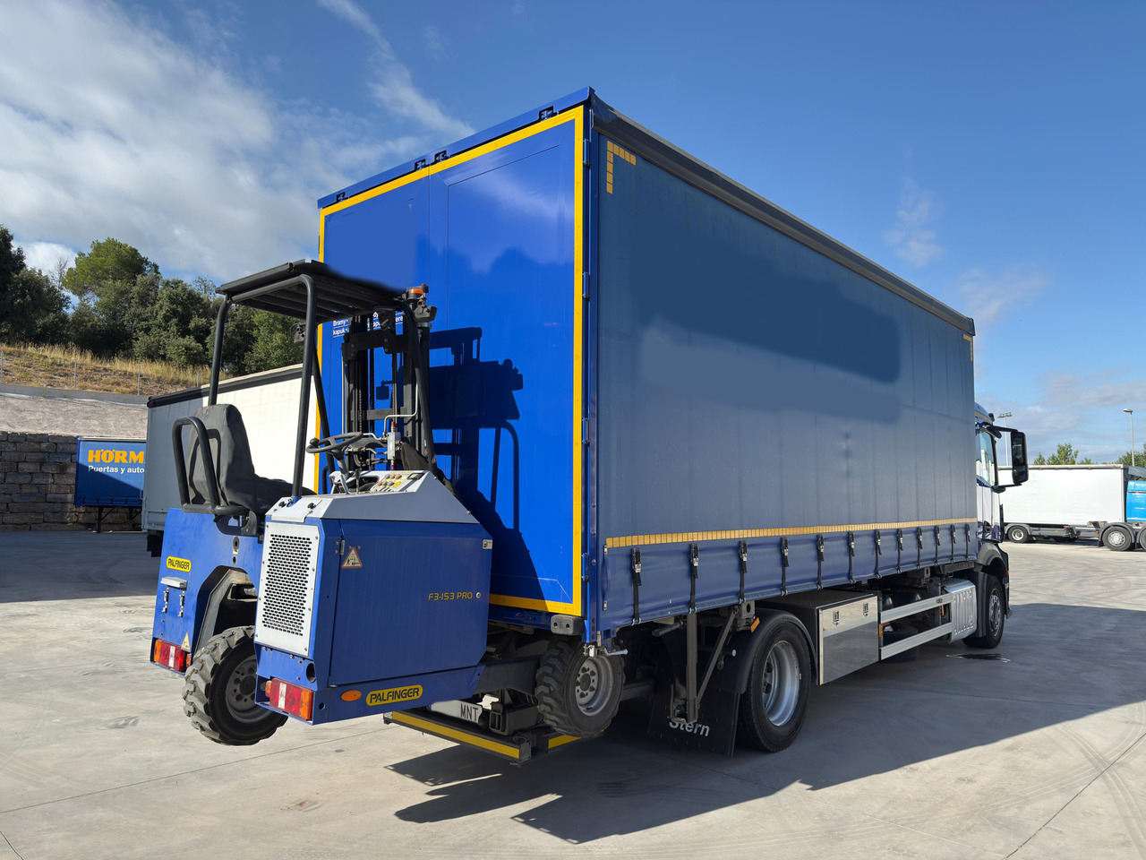 MERCEDES BENZ 18.33 Antos E6 (Self-portable) - Kapellbil: bilde 3 MERCEDES BENZ 18.33 Antos E6 (Self-portable) - Kapellbil: bilde 3