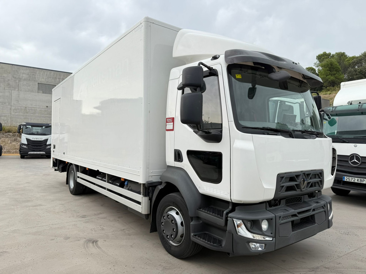 RENAULT D E6 (VAN) - Skapbil: bilde 2 RENAULT D E6 (VAN) - Skapbil: bilde 2