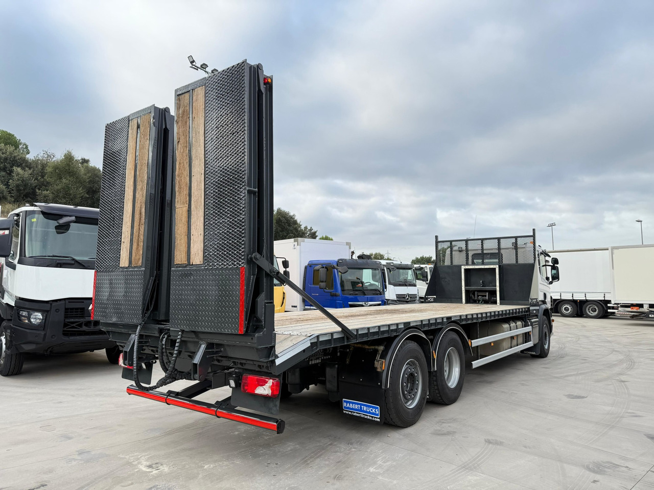 SCANIA P410 E6 (Machinery Carrier) - Transporter lastebil: bilde 3 SCANIA P410 E6 (Machinery Carrier) - Transporter lastebil: bilde 3