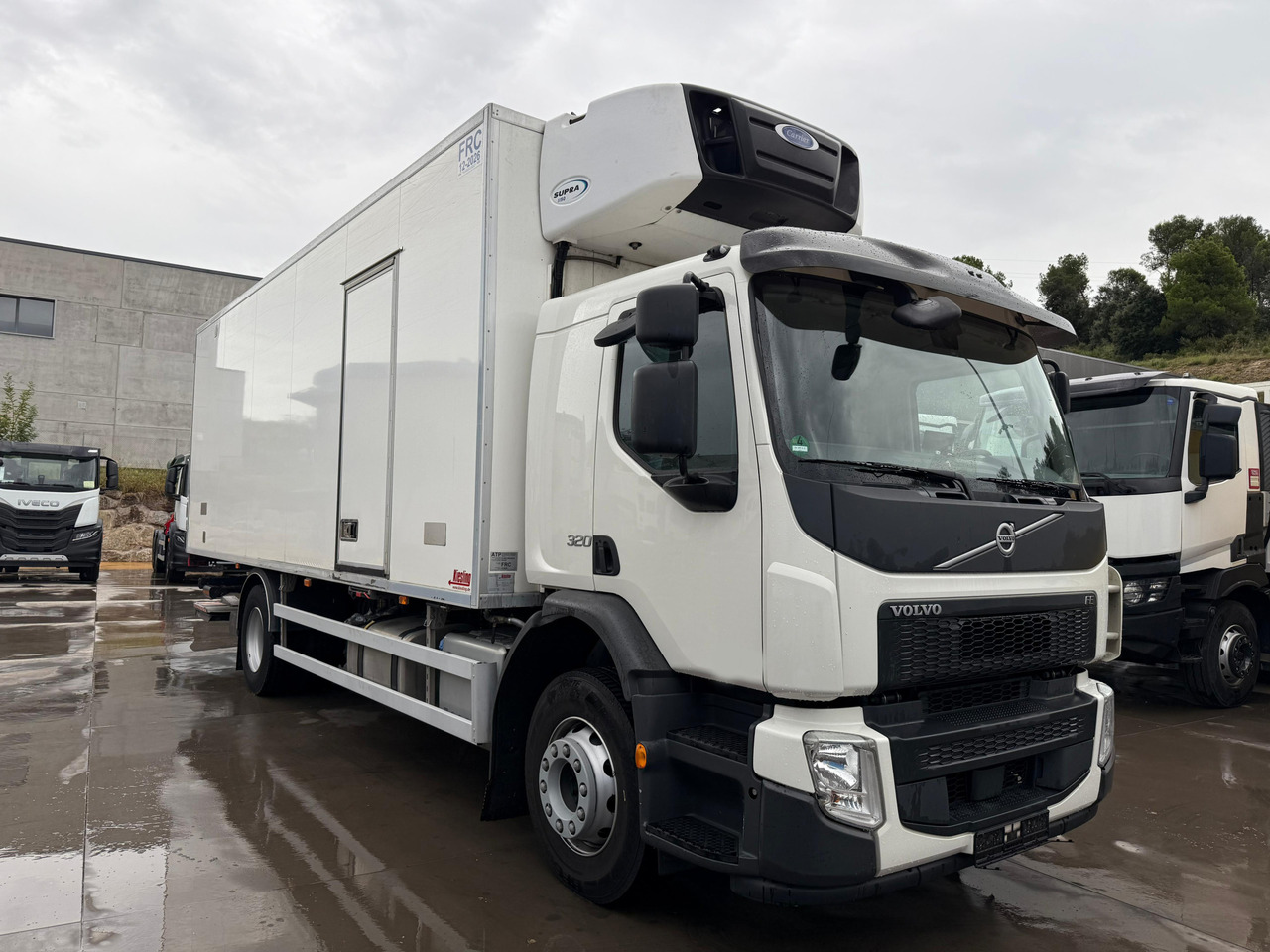 VOLVO FE320 E6 (Refrigerator) - Lastebil med kjøl: bilde 2 VOLVO FE320 E6 (Refrigerator) - Lastebil med kjøl: bilde 2