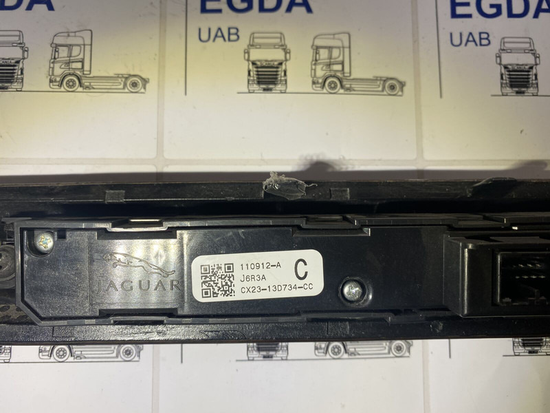 Jaguar XF250 - Instrumentpanel: bilde 2 Jaguar XF250 - Instrumentpanel: bilde 2