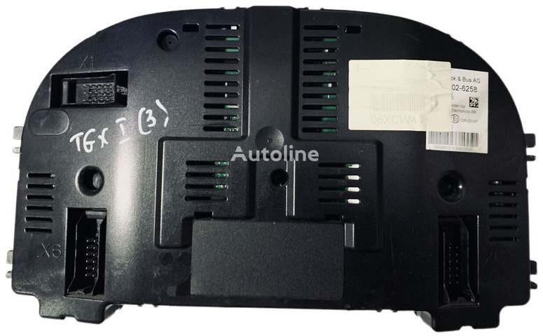 MAN TGX - Instrumentpanel: bilde 2 MAN TGX - Instrumentpanel: bilde 2