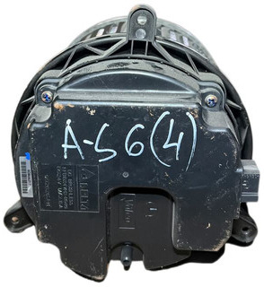 Mercedes-Benz - Viftemotor: bilde 2 Mercedes-Benz - Viftemotor: bilde 2