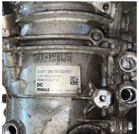 Mercedes-Benz - Oljefilter: bilde 3 Mercedes-Benz - Oljefilter: bilde 3