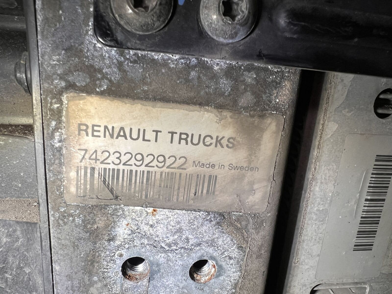 Renault - Radiator: bilde 3 Renault - Radiator: bilde 3