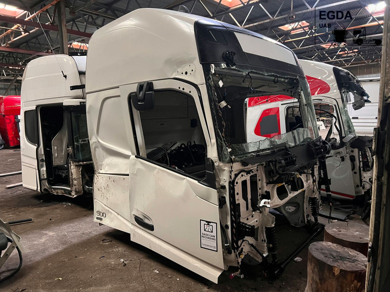 Volvo FH AERO - Førerhus og interiør: bilde 1 Volvo FH AERO - Førerhus og interiør: bilde 1