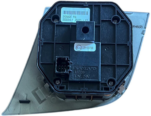 Volvo - Instrumentpanel: bilde 2 Volvo - Instrumentpanel: bilde 2