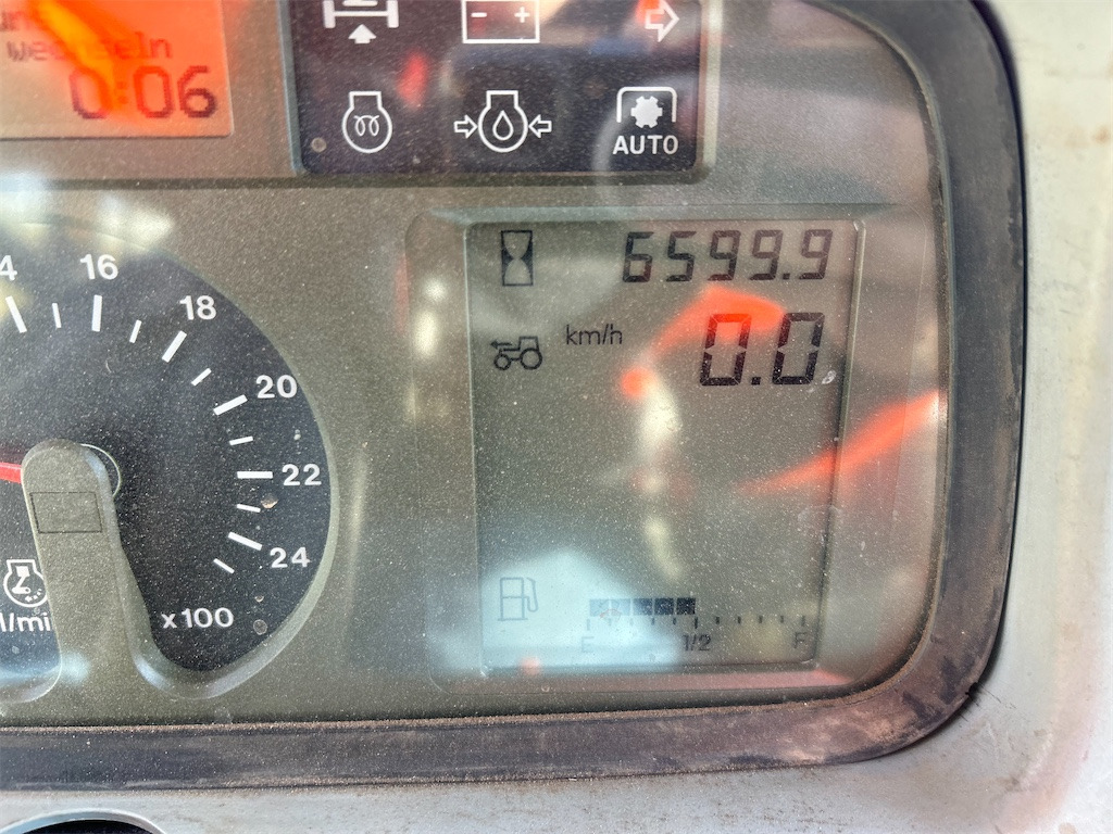 Deutz Fahr 7210 TTV (2012) - Traktor: bilde 5 Deutz Fahr 7210 TTV (2012) - Traktor: bilde 5