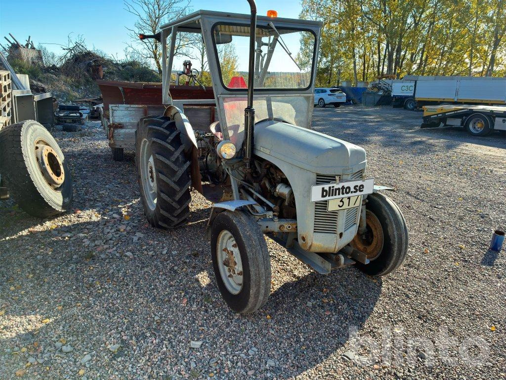 FERGUSON TEA 20 - Traktor: bilde 3 FERGUSON TEA 20 - Traktor: bilde 3