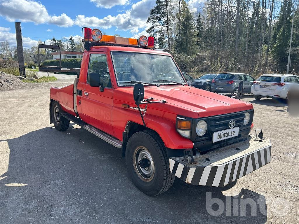 Garagebärgare / TOYOTA LAND CRUISER 70 P - Bergingsbil: bilde 3 Garagebärgare / TOYOTA LAND CRUISER 70 P - Bergingsbil: bilde 3