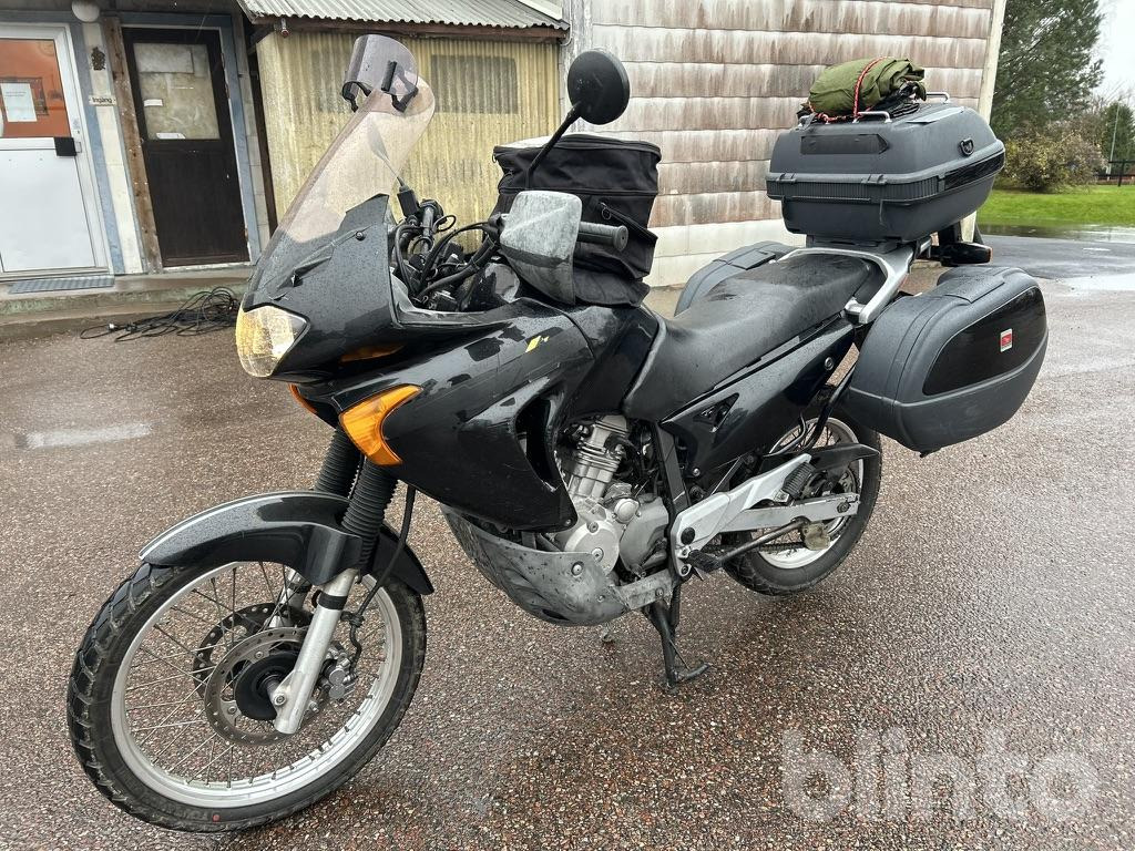 HONDA XL650V Transalp - Motorsykkel: bilde 1 HONDA XL650V Transalp - Motorsykkel: bilde 1