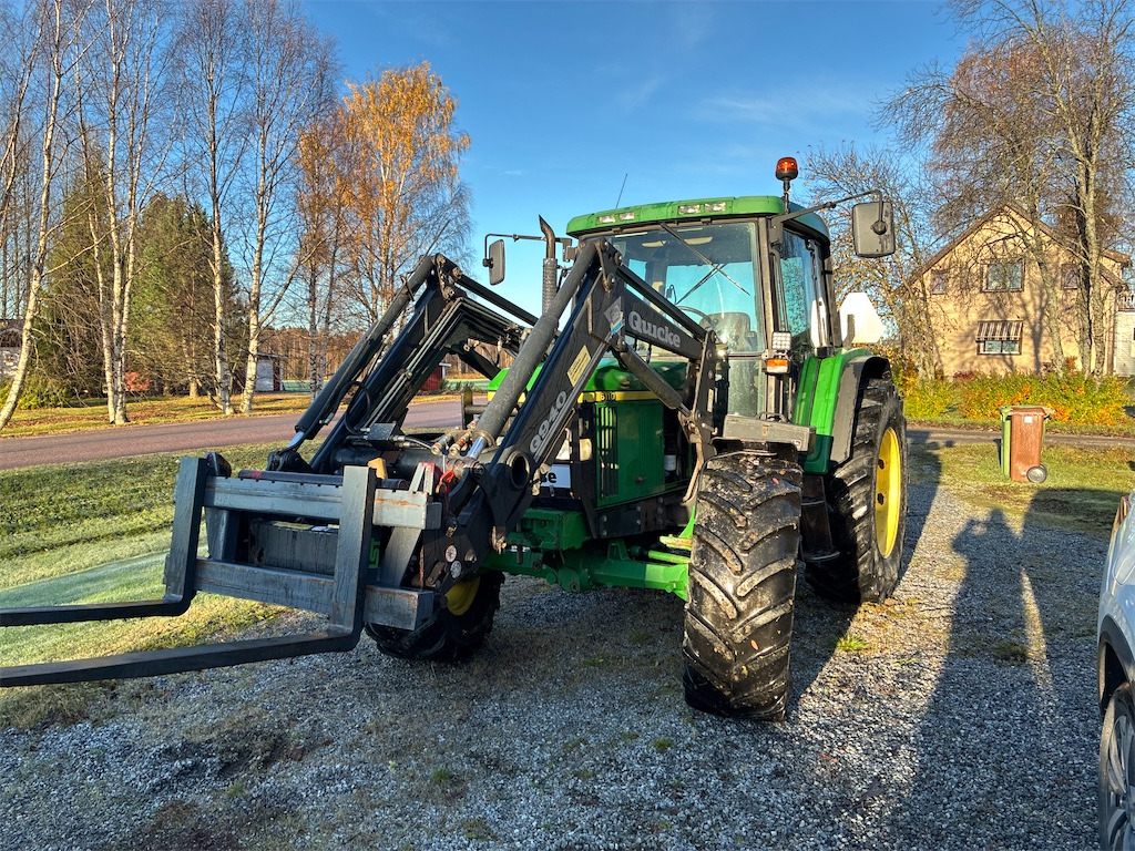 JOHN DEERE 6110 - Traktor: bilde 1 JOHN DEERE 6110 - Traktor: bilde 1