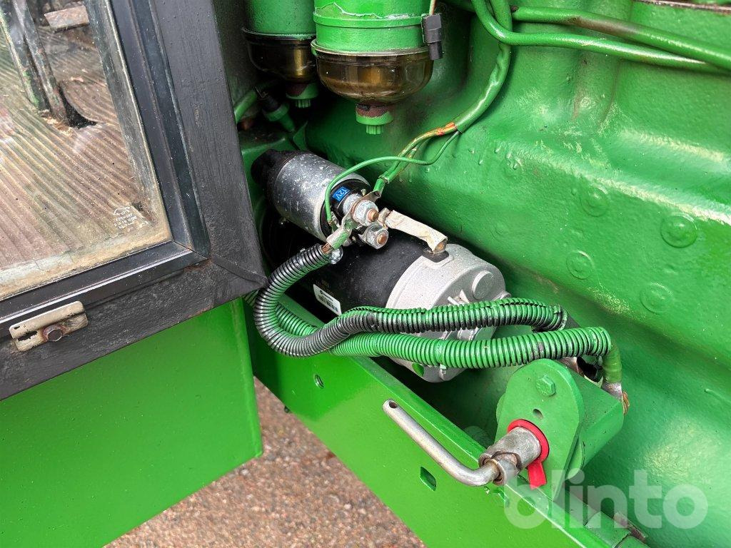 Traktor John Deere 2130-6 cylinder: bilde 29