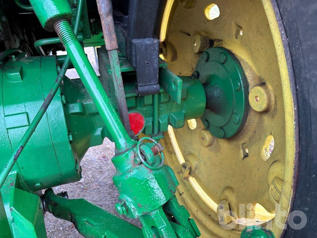 Traktor John Deere 2130-6 cylinder: bilde 46