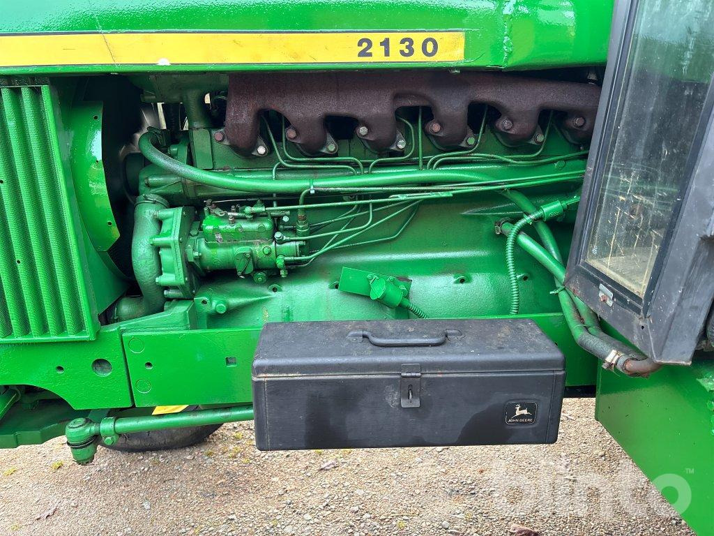 Traktor John Deere 2130-6 cylinder: bilde 13
