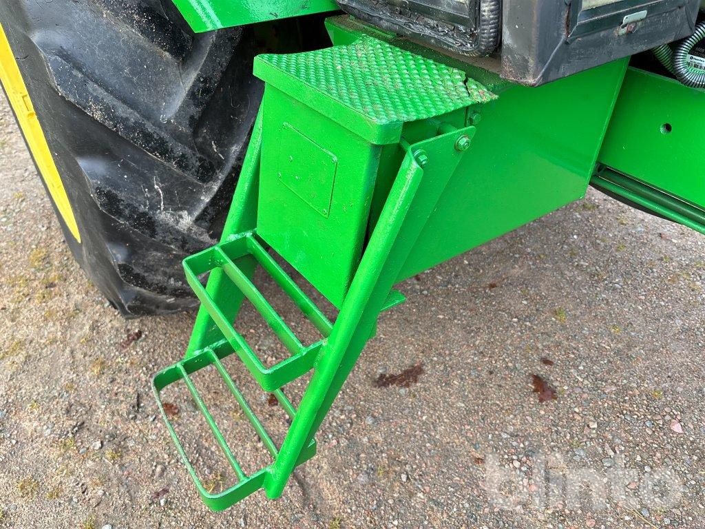 Traktor John Deere 2130-6 cylinder: bilde 36