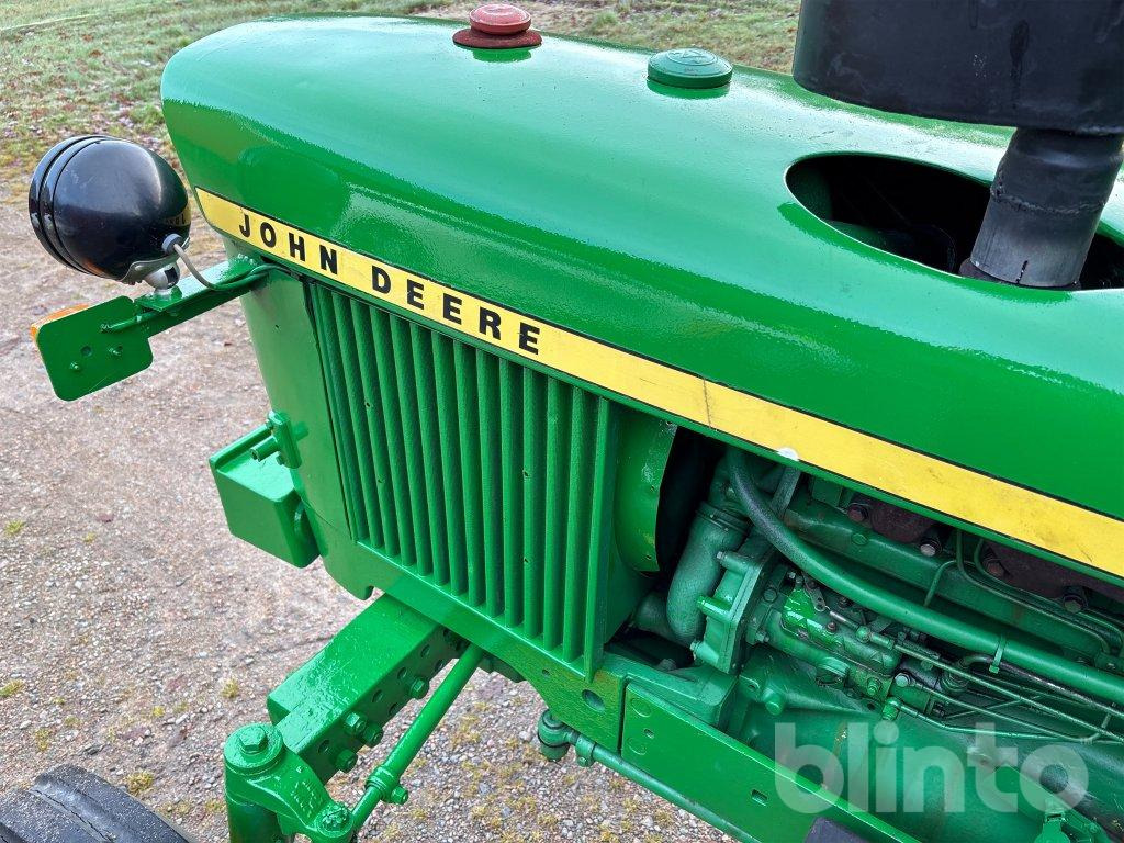 Traktor John Deere 2130-6 cylinder: bilde 12