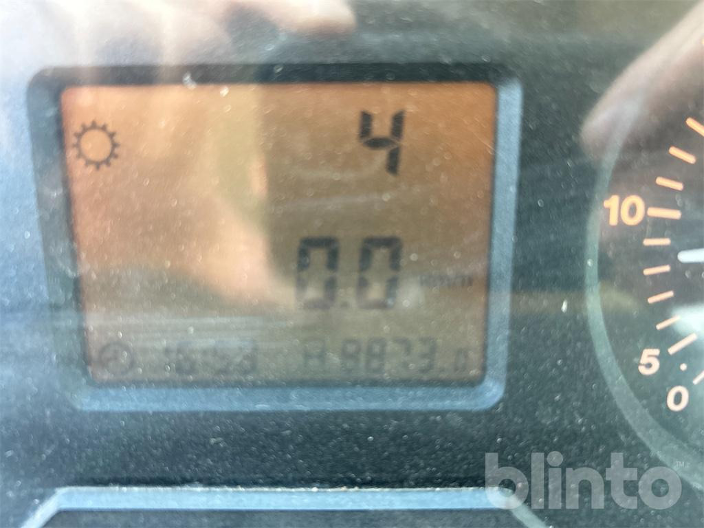 John Deere 6320 (2004) - Traktor: bilde 5 John Deere 6320 (2004) - Traktor: bilde 5