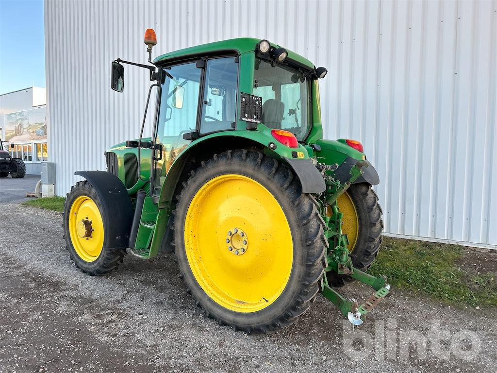 John Deere 6320 (2004) - Traktor: bilde 3 John Deere 6320 (2004) - Traktor: bilde 3
