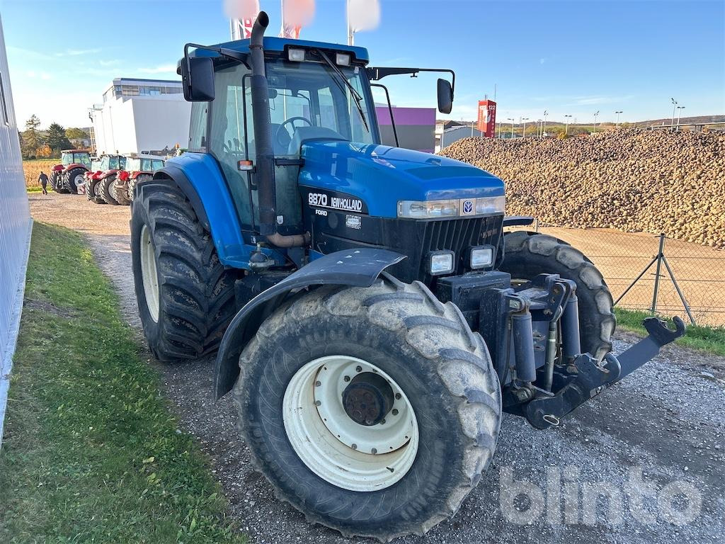 New Holland 8870 (1999) - Traktor: bilde 2 New Holland 8870 (1999) - Traktor: bilde 2
