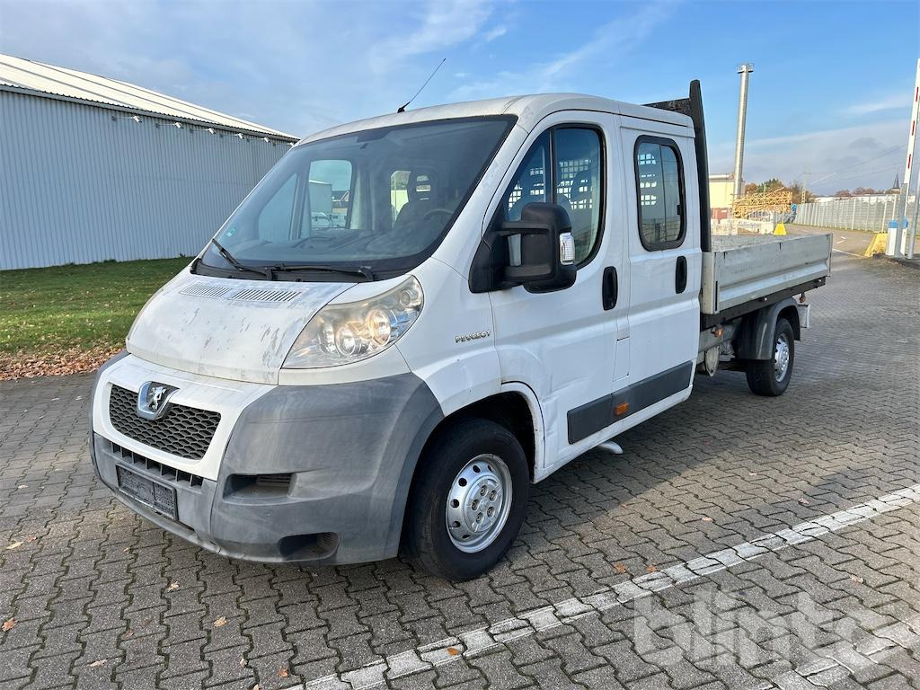 Peugeot Boxer (EZ: 2009) - Varebil med plan, Varebil med dobbelt førerhus: bilde 1 Peugeot Boxer (EZ: 2009) - Varebil med plan, Varebil med dobbelt førerhus: bilde 1