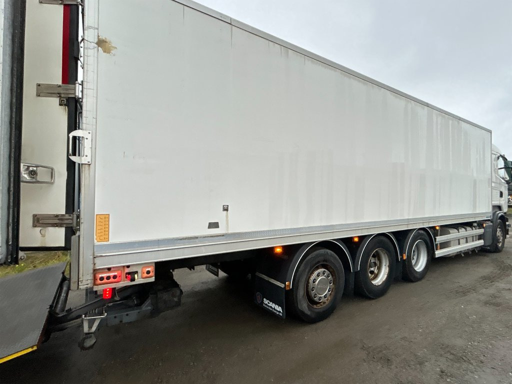 SCANIA R410LN8X4*4HNB - Lastebil med kjøl: bilde 4 SCANIA R410LN8X4*4HNB - Lastebil med kjøl: bilde 4