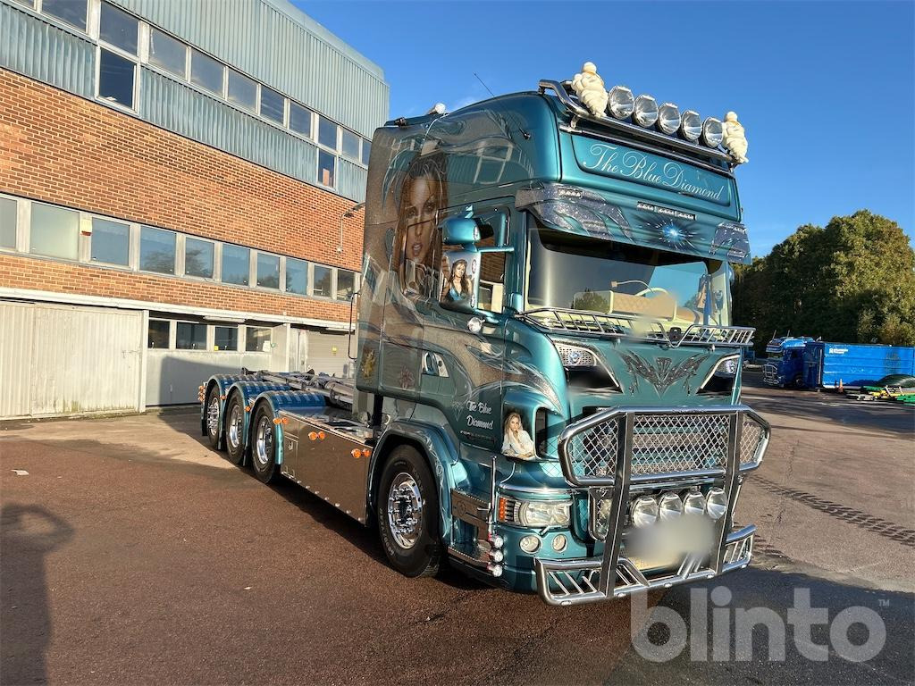 SCANIA R560LB 8X4 med HIAB 24T krok - Krokbil: bilde 1 SCANIA R560LB 8X4 med HIAB 24T krok - Krokbil: bilde 1