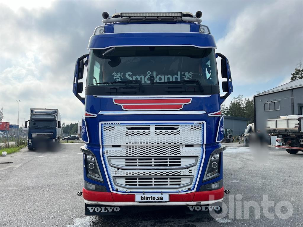 VOLVO FH 16 650 med fällbara sidor samt 4 hydrauliska utskjut - Planbil, Kranbil: bilde 2 VOLVO FH 16 650 med fällbara sidor samt 4 hydrauliska utskjut - Planbil, Kranbil: bilde 2