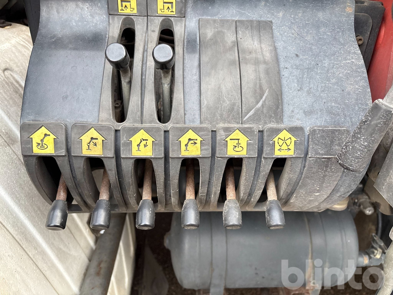 Tippbil, Kranbil VOLVO FL614 4X2: bilde 50