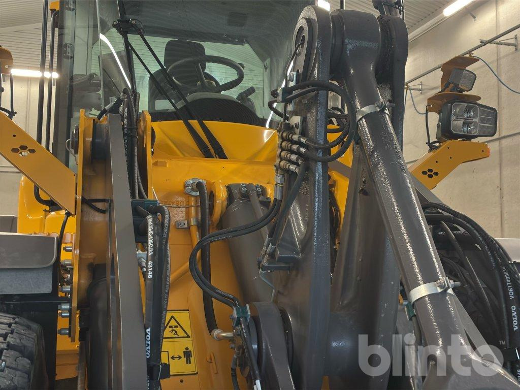Hjullaster VOLVO L70H2: bilde 17