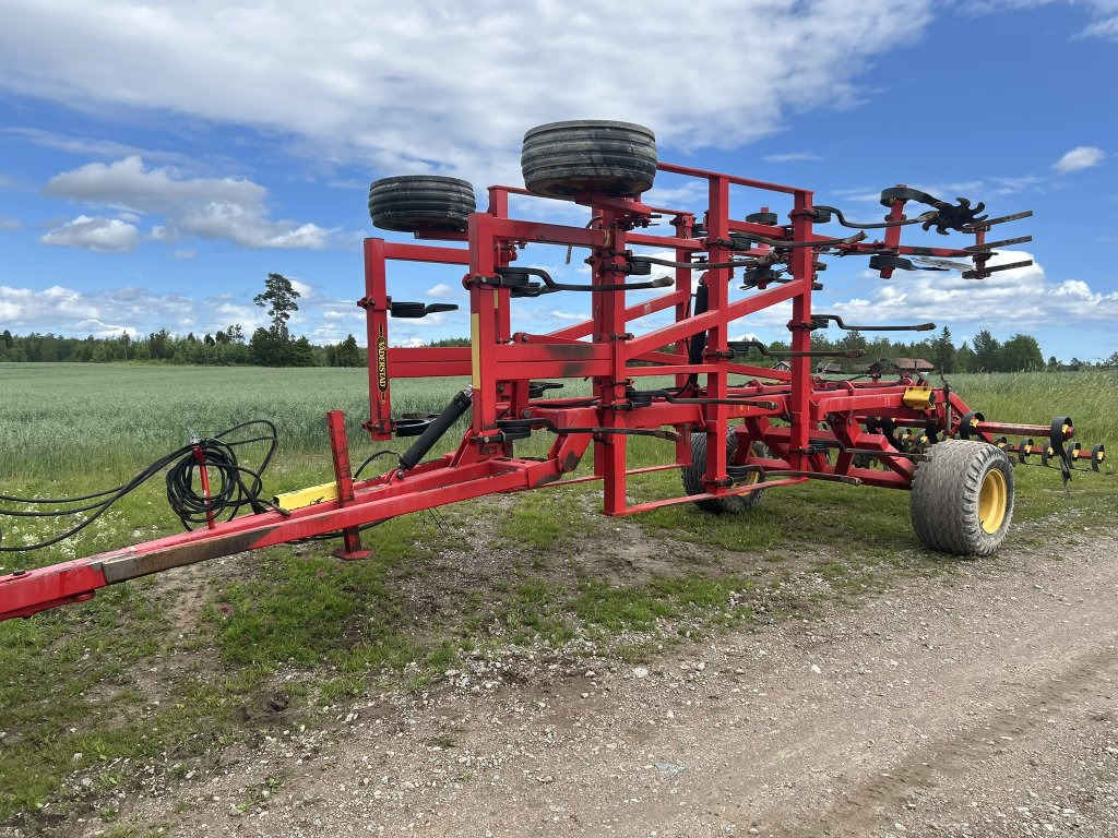 Väderstad Cultus CS 400 Quattro - Kultivator: bilde 2 Väderstad Cultus CS 400 Quattro - Kultivator: bilde 2