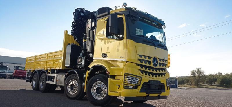 Mercedes Arocs 4140 - Planbil, Kranbil: bilde 2 Mercedes Arocs 4140 - Planbil, Kranbil: bilde 2