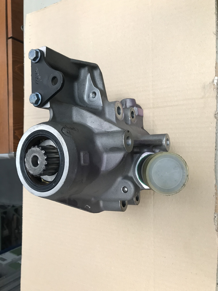 CARCASSA RIDUTTORE ASSEMBLAGGIO POMPA CARBURANTE ALTA PRESSIONE MAN 51385075020 - Drivstoffpumpe for Lastebil: bilde 2 CARCASSA RIDUTTORE ASSEMBLAGGIO POMPA CARBURANTE ALTA PRESSIONE MAN 51385075020 - Drivstoffpumpe for Lastebil: bilde 2