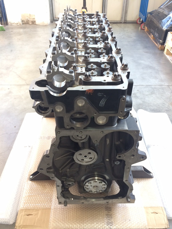 MOTORE MAN D2676 LOH31 - 480CV - EURO 6 - MOTORE AUTOBUS VERTICALE - Motor for Buss: bilde 4 MOTORE MAN D2676 LOH31 - 480CV - EURO 6 - MOTORE AUTOBUS VERTICALE - Motor for Buss: bilde 4