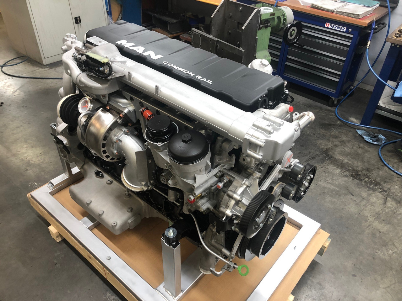 MOTORE MAN D2676LOH02 / MAN D2676 LOH02 - Motor: bilde 2 MOTORE MAN D2676LOH02 / MAN D2676 LOH02 - Motor: bilde 2