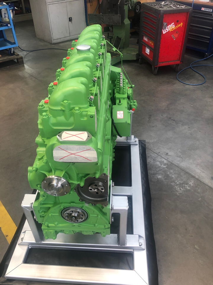 MOTORE SEMI-COMPLETO MAN D2866LE401 / D2866 LE401 - D2866LE402 / D2866 LE402 - D2866LE403 / D2866 LE403 - D2866LE405 / D2866 LE405 - Motor: bilde 2 MOTORE SEMI-COMPLETO MAN D2866LE401 / D2866 LE401 - D2866LE402 / D2866 LE402 - D2866LE403 / D2866 LE403 - D2866LE405 / D2866 LE405 - Motor: bilde 2