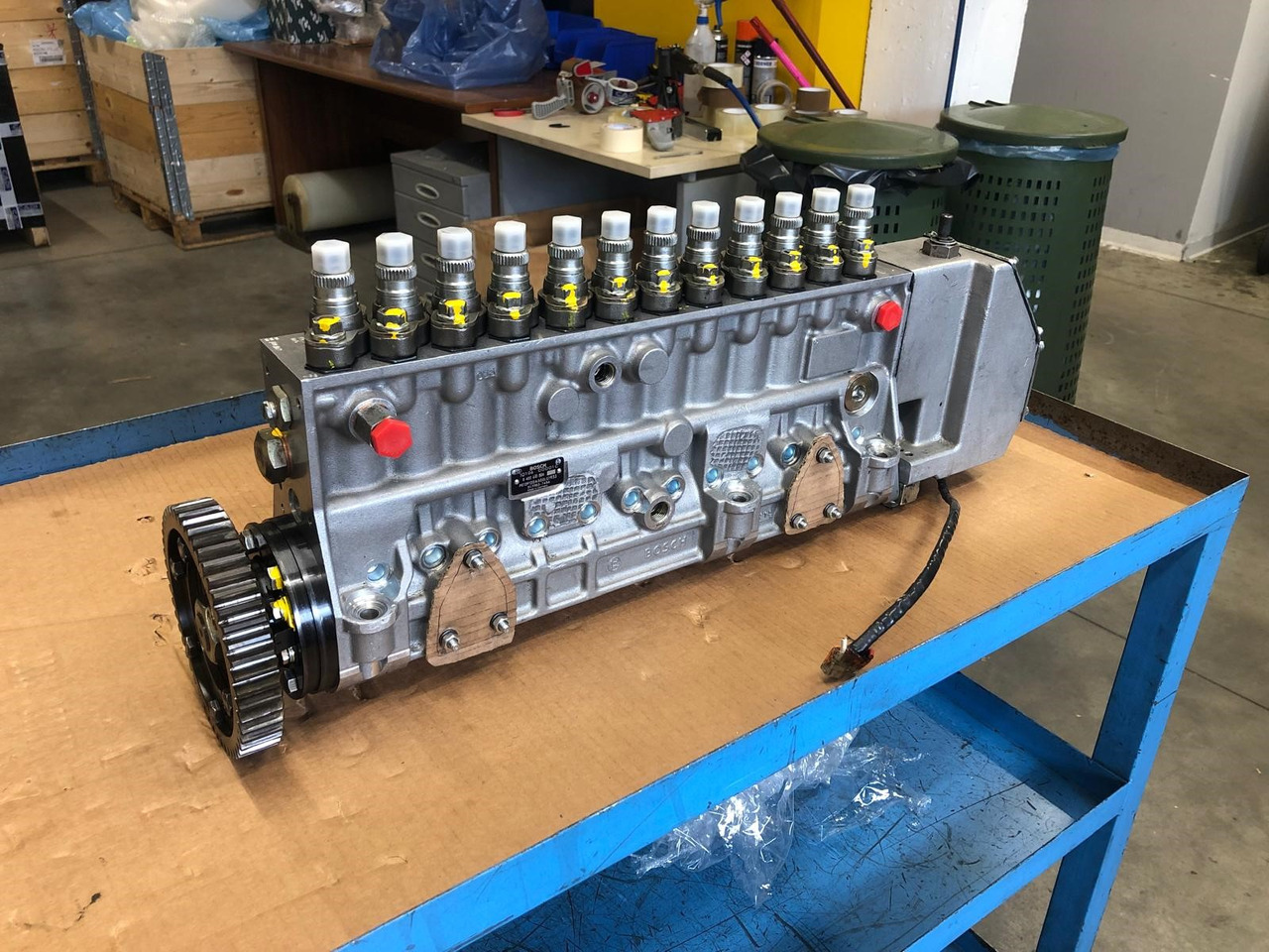 POMPA INIEZIONE MOTORE MAN D2842 - Drivstoffpumpe: bilde 2 POMPA INIEZIONE MOTORE MAN D2842 - Drivstoffpumpe: bilde 2