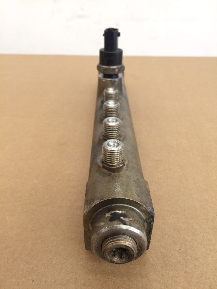TUBO PRESSIONE COMMON RAIL MAN 51103116062 - Drivstoffsystem: bilde 4 TUBO PRESSIONE COMMON RAIL MAN 51103116062 - Drivstoffsystem: bilde 4