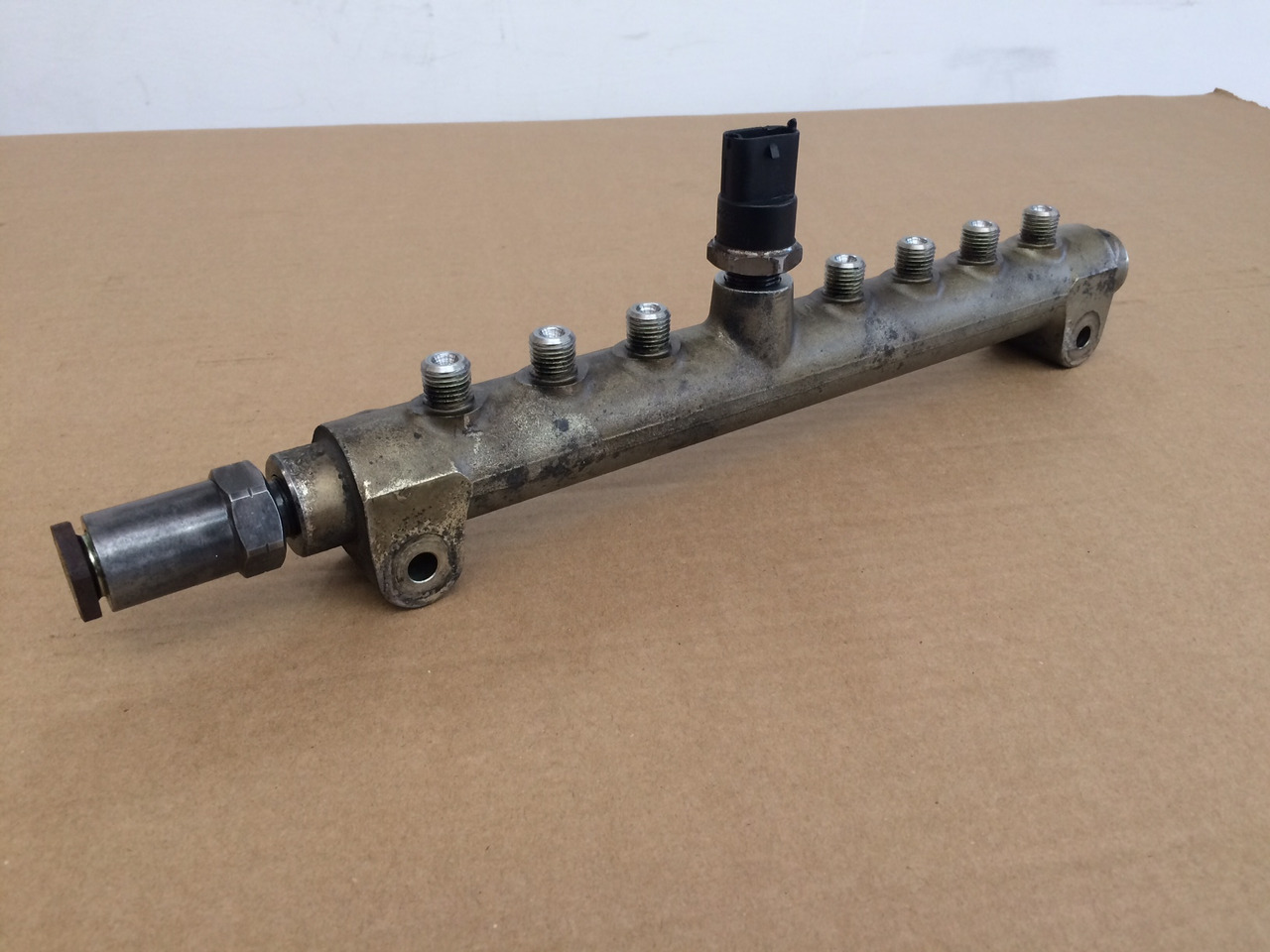 TUBO PRESSIONE COMMON RAIL MAN 51103116062 - Drivstoffsystem: bilde 3 TUBO PRESSIONE COMMON RAIL MAN 51103116062 - Drivstoffsystem: bilde 3