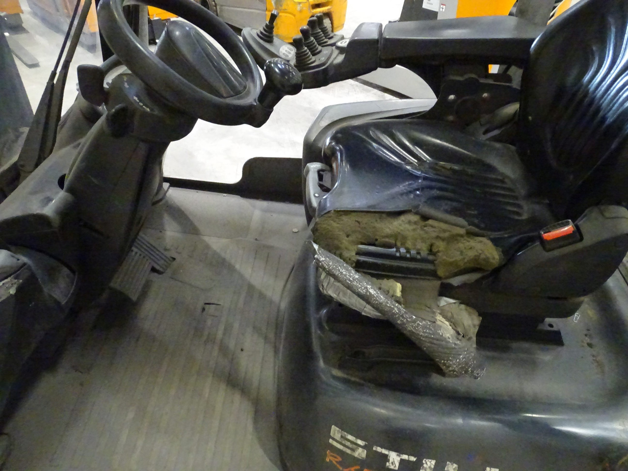 STILL RX70-40 - Dieseltruck: bilde 3 STILL RX70-40 - Dieseltruck: bilde 3