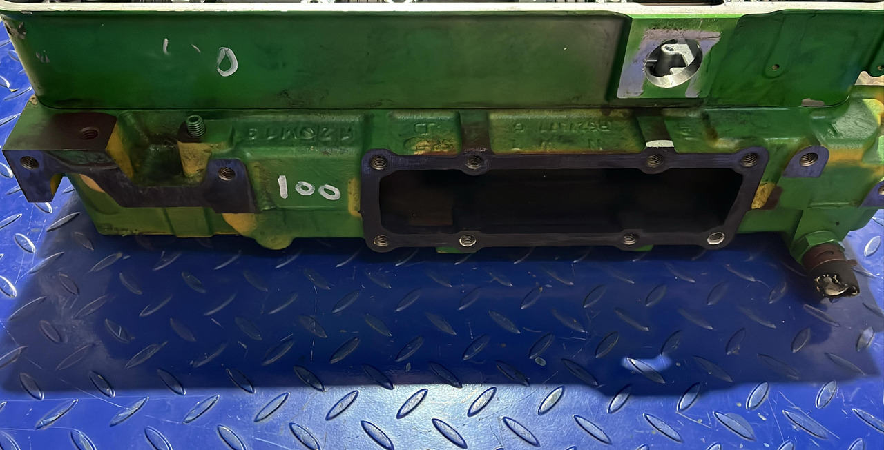 JOHN DEERE CHIULASA JOHN DEERE 4045 - Motor og deler: bilde 3 JOHN DEERE CHIULASA JOHN DEERE 4045 - Motor og deler: bilde 3