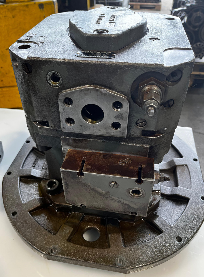 LIEBHERR Liebherr Hydraulic Pump DPVO 165 Reconditioned - Hydraulisk pumpe: bilde 1 LIEBHERR Liebherr Hydraulic Pump DPVO 165 Reconditioned - Hydraulisk pumpe: bilde 1