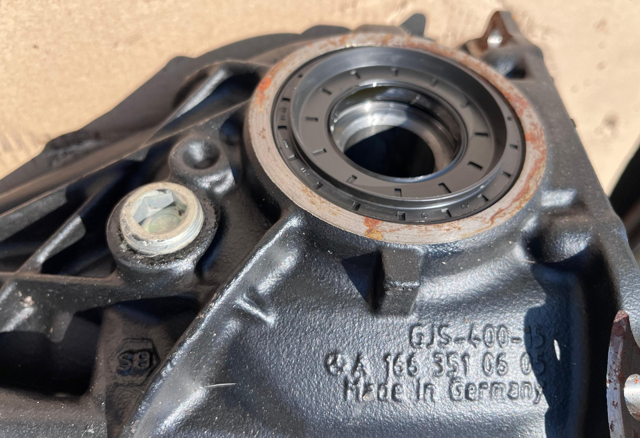 MERCEDES-BENZ Mercedes Benz Rear Axle Differential A1663510605 - Differensial: bilde 3 MERCEDES-BENZ Mercedes Benz Rear Axle Differential A1663510605 - Differensial: bilde 3